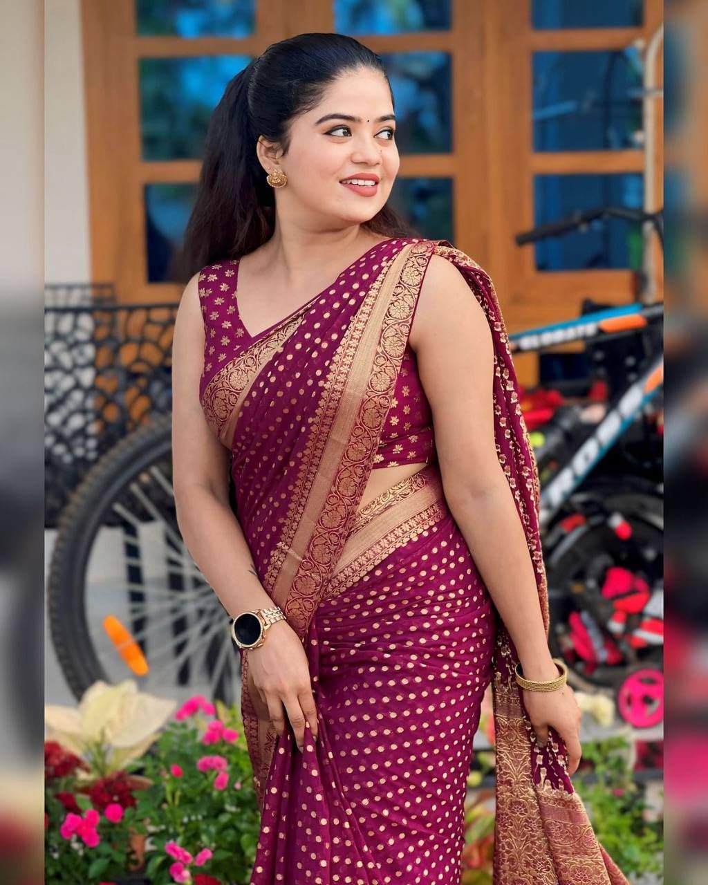 LAVISHBOI Women's Art Silk Blend Banarasi Jacquard Saree With Unstitched Blouse Piece | Sarees For Women | Jacquard Saree | Wedding Banarasi Sari (Maroon) - GenZlyf